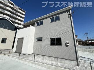 【外観】 | 現地写真。同じ物件を見るなら、プラス不動産販売にお任せ下さい。