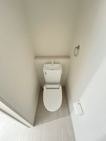 【トイレ】 | 福岡市南区鶴田4丁目4期　3号棟（全3棟）【仲介手数料無料・0円】 | 現地写真。2階にもトイレです。