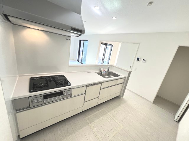 【キッチン】 | 福岡市南区鶴田4丁目4期　3号棟（全3棟）【仲介手数料無料・0円】 | 現地写真。