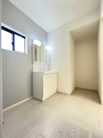 【洗面所】 | 福岡市南区鶴田4丁目4期　3号棟（全3棟）【仲介手数料無料・0円】 | 現地写真。