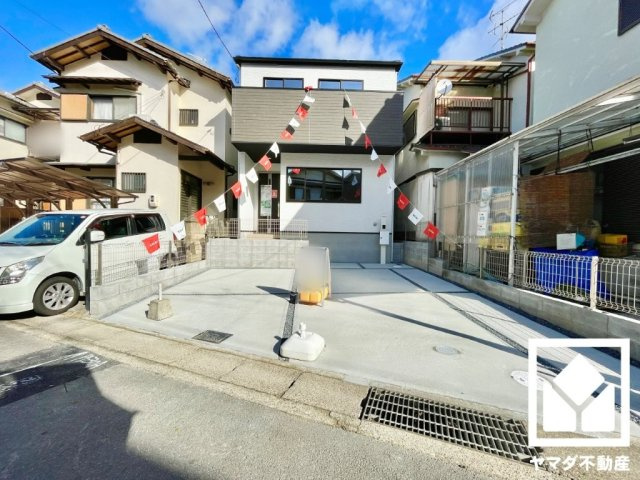 伏見区淀生津町　1期　1号棟の外観