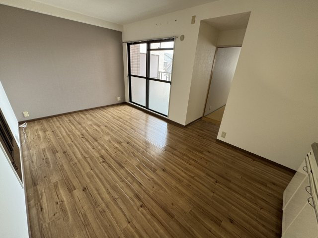 エルヴェ服部の居間・リビング