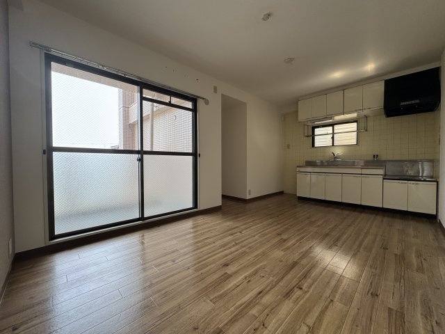 エルヴェ服部の居間・リビング