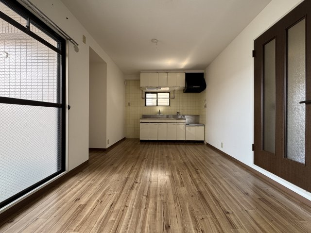 エルヴェ服部の居間・リビング