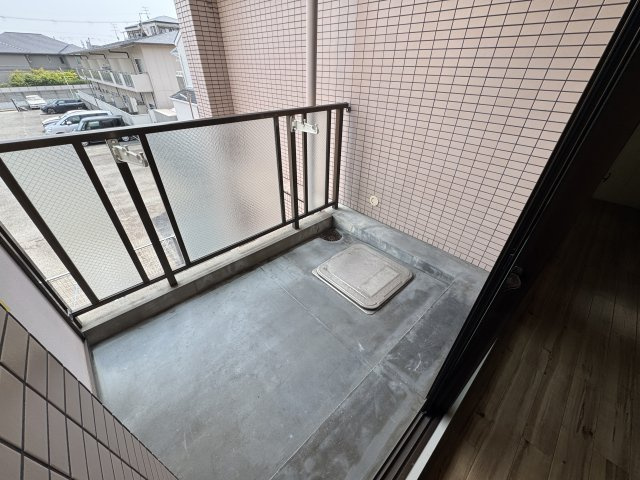 エルヴェ服部のバルコニー