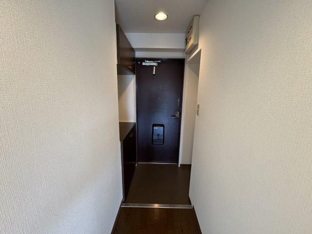 エルヴェ服部の玄関