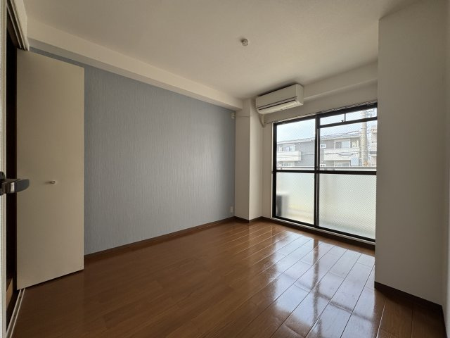 エルヴェ服部の居間・リビング