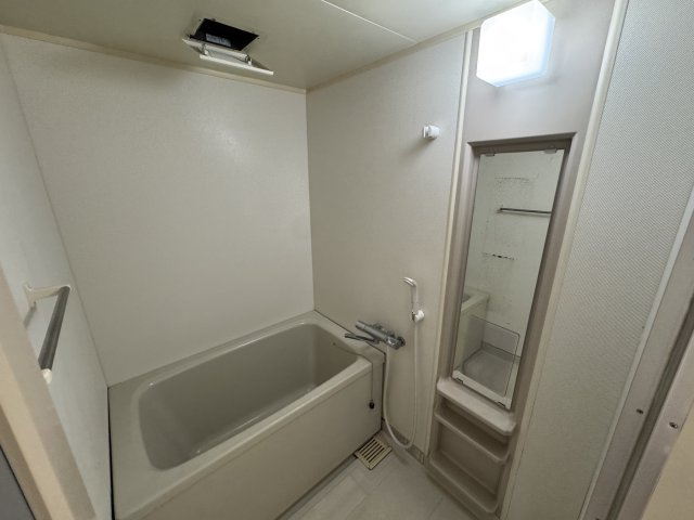 エルヴェ服部の浴室