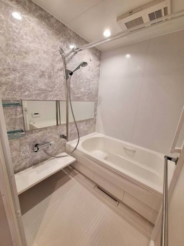 ハレメリア深沢の浴室|高級感のあるバスルーム