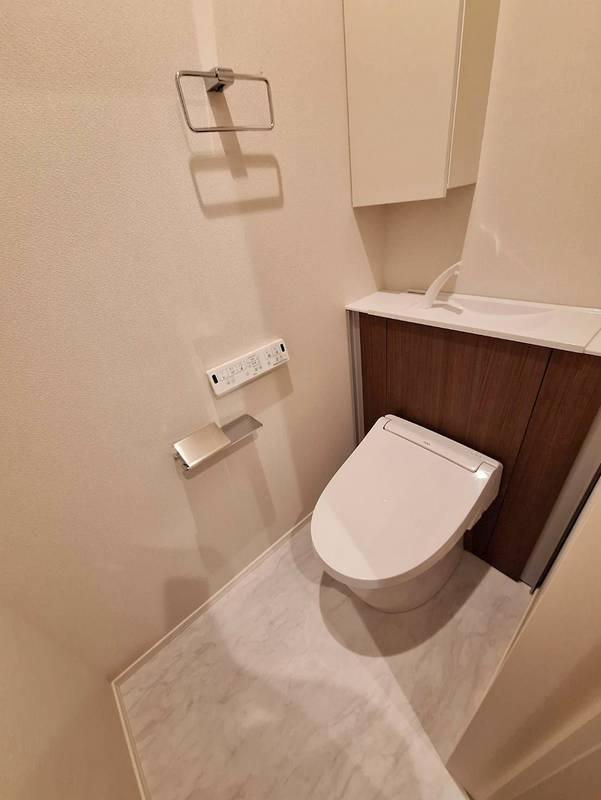 ハレメリア深沢のトイレ|温水洗浄便座付き