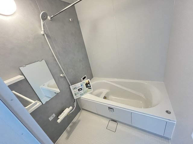 【浴室】 | 福岡市南区柏原6丁目1期　3号棟（全5区画）【仲介手数料無料・0円】 | 現地写真。浴室です。