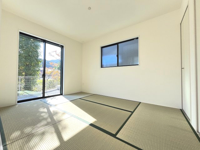 【和室】 | 福岡市南区柏原6丁目1期　3号棟（全5区画）【仲介手数料無料・0円】 | 現地写真。1階和室です。