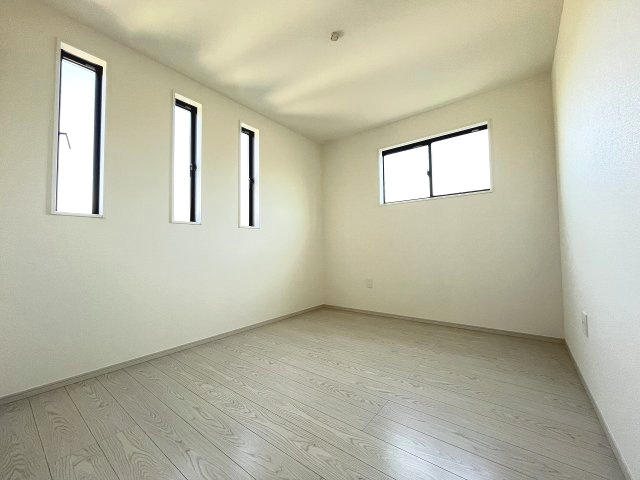 【子供部屋】 | 福岡市南区柏原6丁目1期　3号棟（全5区画）【仲介手数料無料・0円】 | 現地写真。