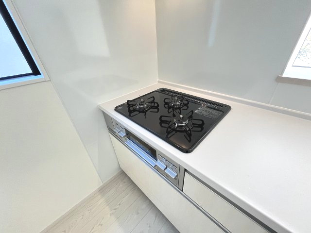 【キッチン】 | 福岡市南区柏原6丁目1期　3号棟（全5区画）【仲介手数料無料・0円】 | 現地写真。