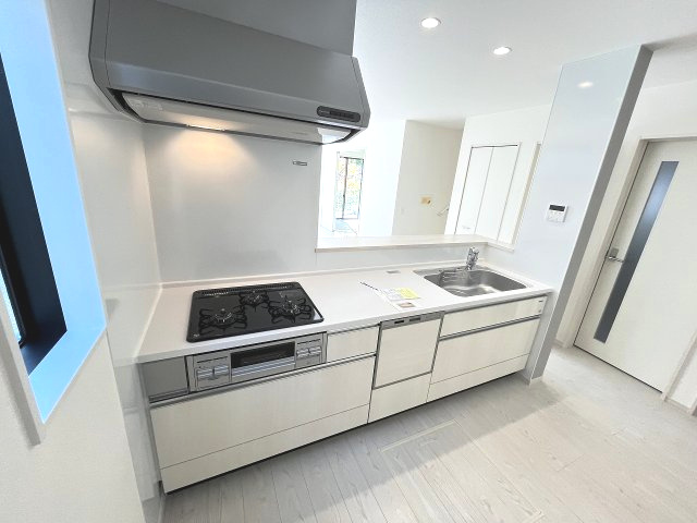 【キッチン】 | 福岡市南区柏原6丁目1期　3号棟（全5区画）【仲介手数料無料・0円】 | 現地写真。