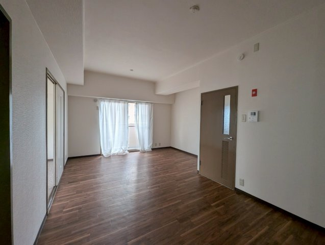 シャルム池田１号棟の居間・リビング