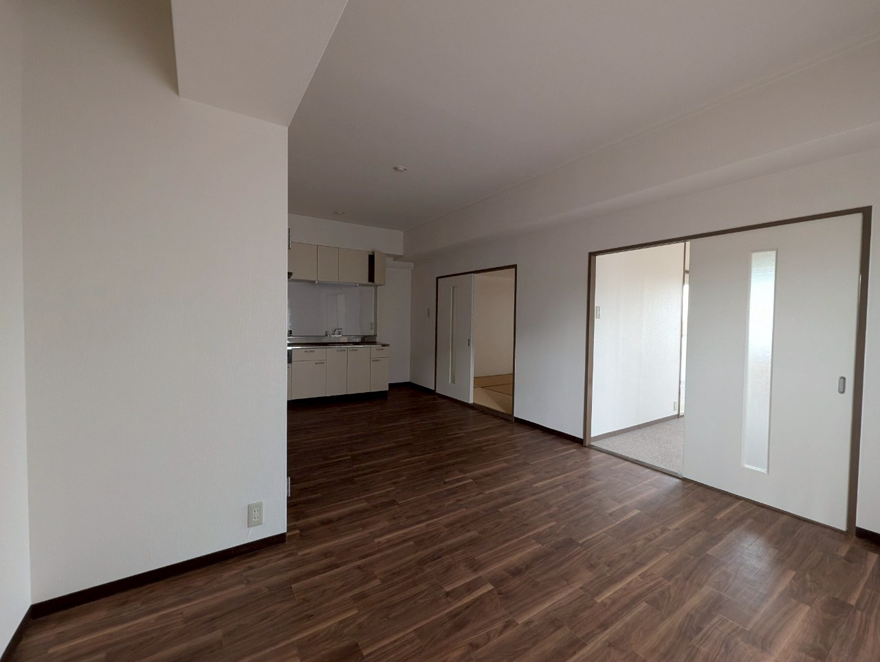 シャルム池田１号棟の居間・リビング