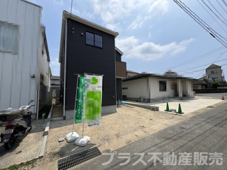 【外観】 | 現地写真。プラス不動産販売なら、現場の全ての棟をまとめてご見学頂けます。