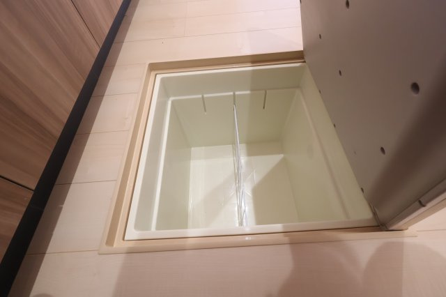 【キッチン】 | 《仲介手数料無料》岩槻区美幸町4-33(全1戸)新築一戸建てリーブルガーデン | 撮影日 2025年10月20日 14:00 曇り