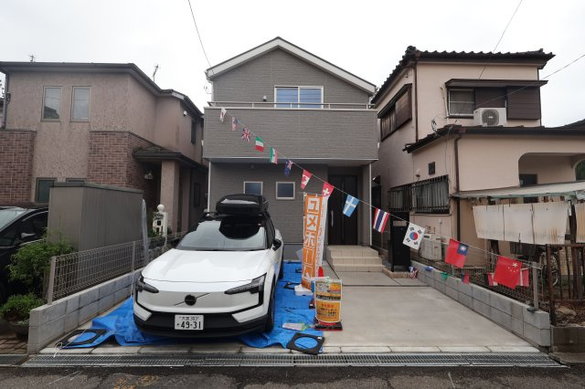 【外観】 | 《仲介手数料無料》岩槻区美幸町4-33(全1戸)新築一戸建てリーブルガーデン | 撮影日 2025年10月20日 14:00 曇り