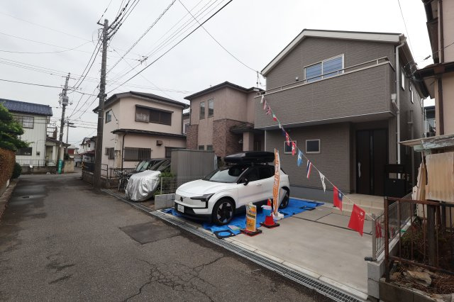 【外観】 | 《仲介手数料無料》岩槻区美幸町4-33(全1戸)新築一戸建てリーブルガーデン | 撮影日 2025年10月20日 14:00 曇り