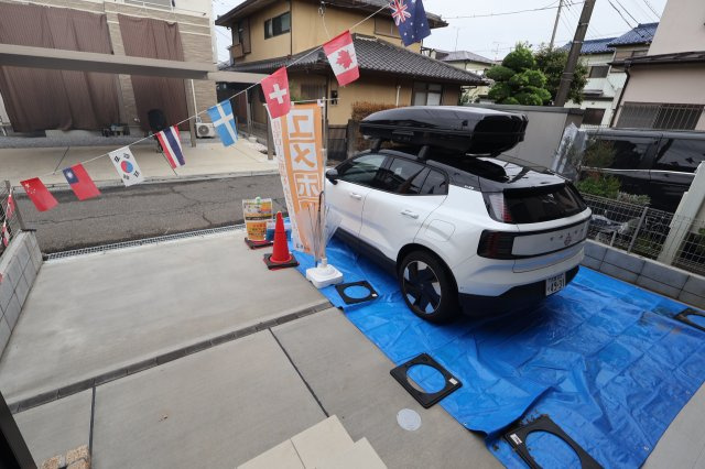 【駐車場】 | 《仲介手数料無料》岩槻区美幸町4-33(全1戸)新築一戸建てリーブルガーデン | 撮影日 2025年10月20日 14:00 曇り