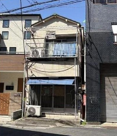 台東区根岸５丁目の売地の前面道路含む現地写真