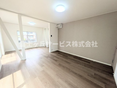 【居間・リビング】 | 浜松市浜名区内野台4丁目 中古戸建て | リビングダイニングです