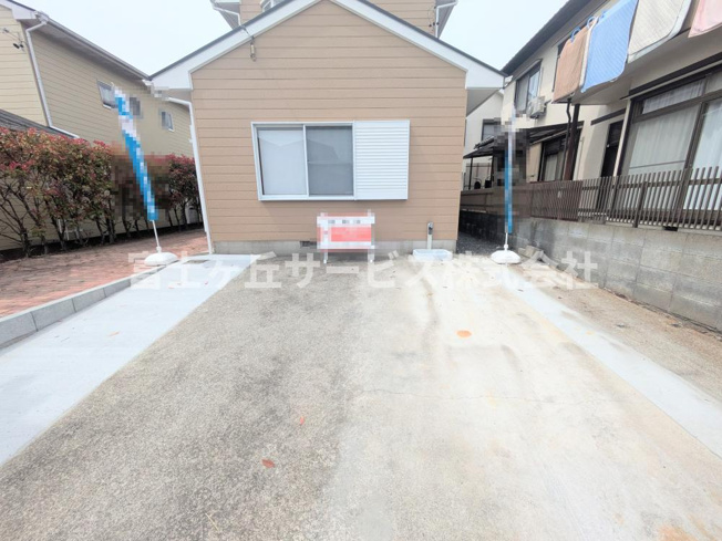 【駐車場】 | 浜松市浜名区内野台4丁目 中古戸建て | ２台駐車可能です