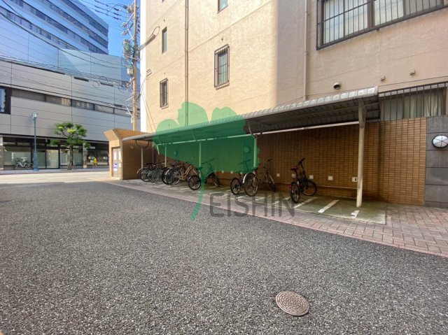 アコール県庁前の外観