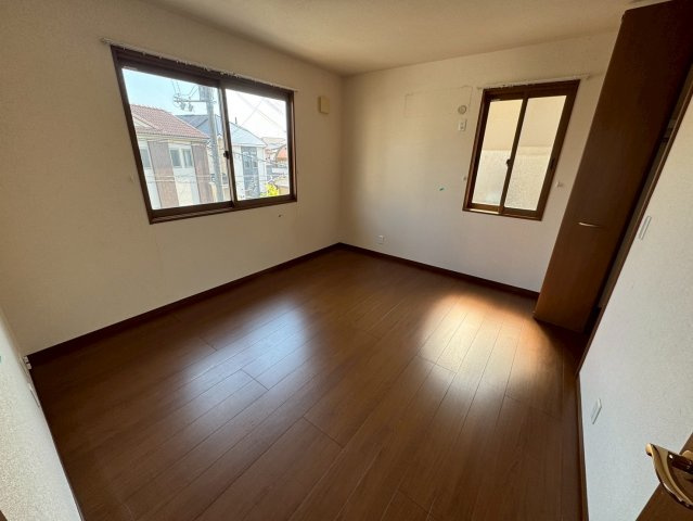 ローズヴィラA棟１の洋室