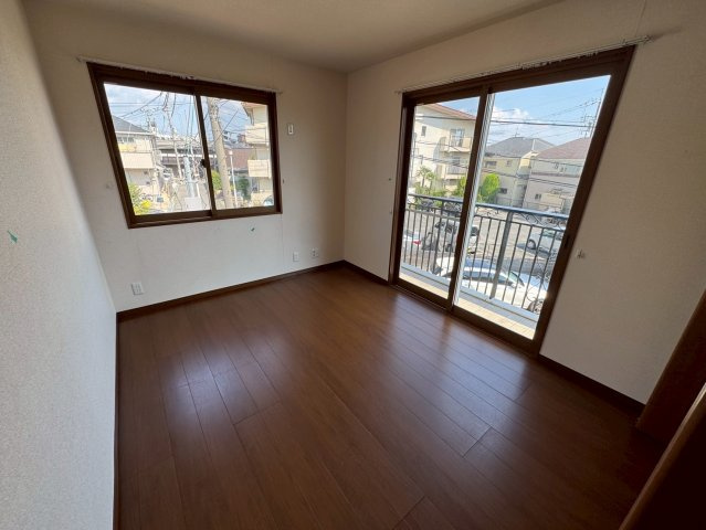 ローズヴィラA棟１の洋室