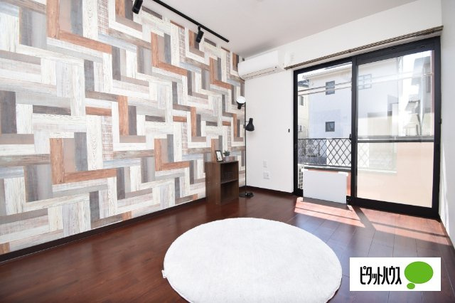 ミユキプレイス高崎下小鳥の居間・リビング