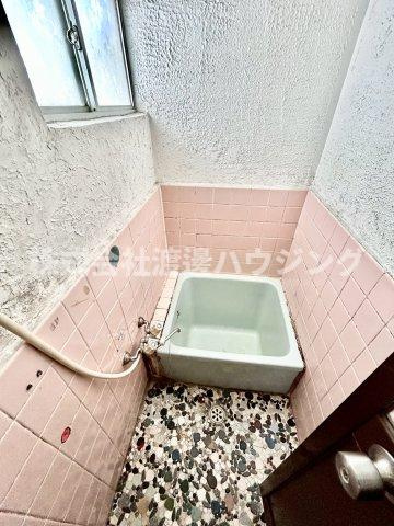 八尾れとろハウスの浴室