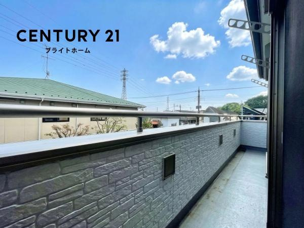 横浜市泉区上飯田町の中古一戸建のバルコニー|陽当り良好のバルコニー！
風通しもよく気持ちいいです

