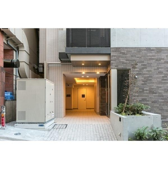 【エントランス】