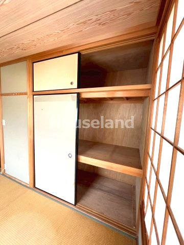 六十谷戸建　の収納