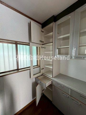 六十谷戸建　の収納