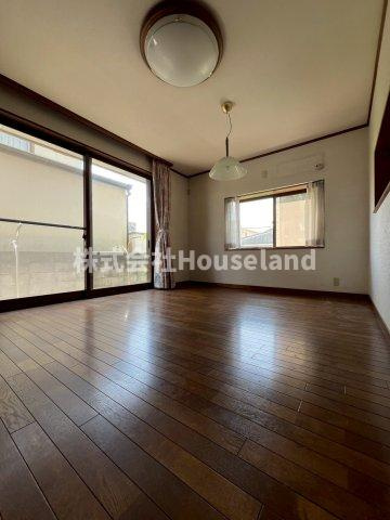 六十谷戸建　の居間・リビング