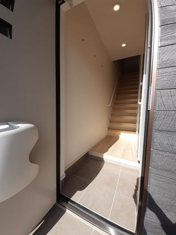 アンバーテラス　Ⅲの玄関