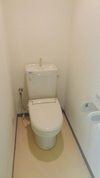 大阪市大正区三軒家西１丁目の店舗のトイレ|もちろんセパレート！