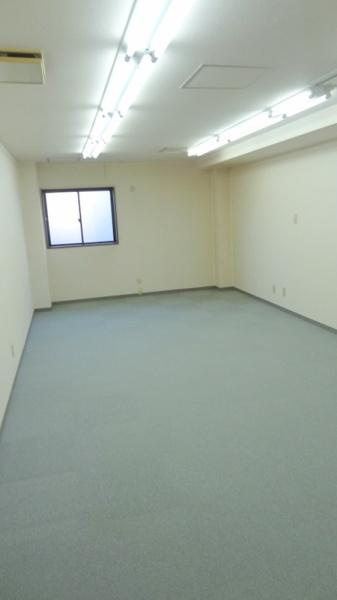 大阪市大正区三軒家西１丁目の店舗の洋室