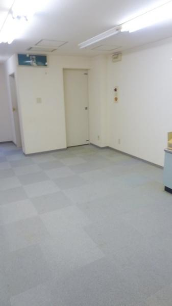 大阪市大正区三軒家西１丁目の店舗の洋室