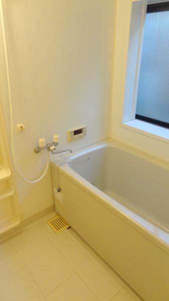 大阪市大正区三軒家西１丁目の店舗の浴室|ゆったりお風呂！