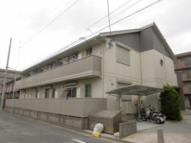 clover　B棟の外観