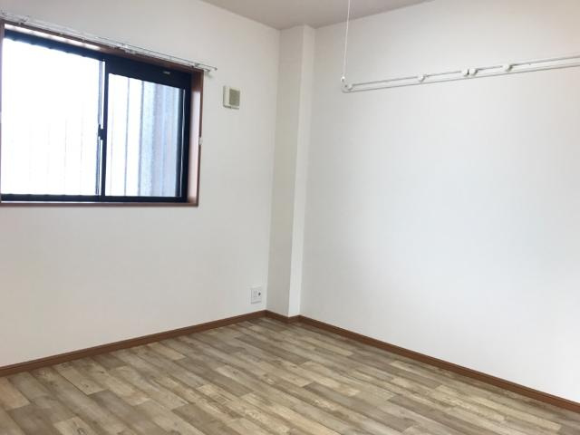 メゾン丸山の寝室|洋室