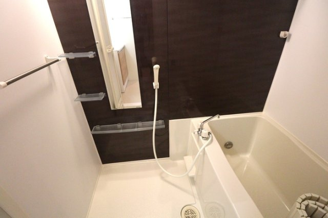 D-room住吉の浴室