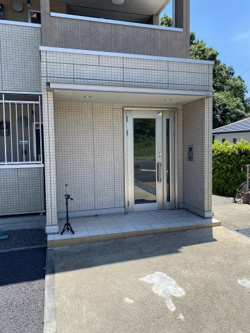 シェグラヴェートのエントランス