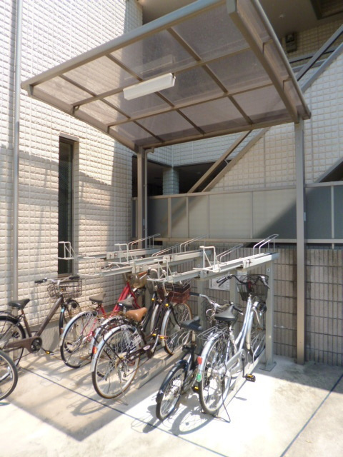 ラポールのその他共用部分|★敷地内屋根付き駐輪場★