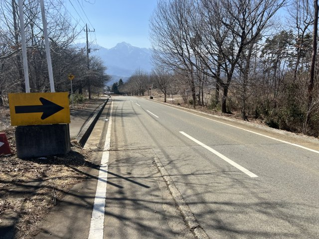 【前面道路含む現地写真】の画像